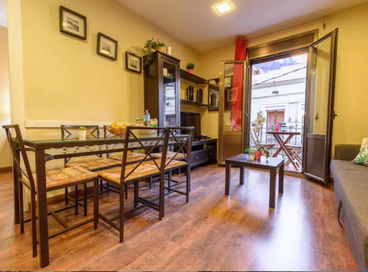 Ramblasrentals Cozy Renovated 2Br With Balcony Lift 20M Rambla - Parking - Wifi Barcelona Bagian luar foto