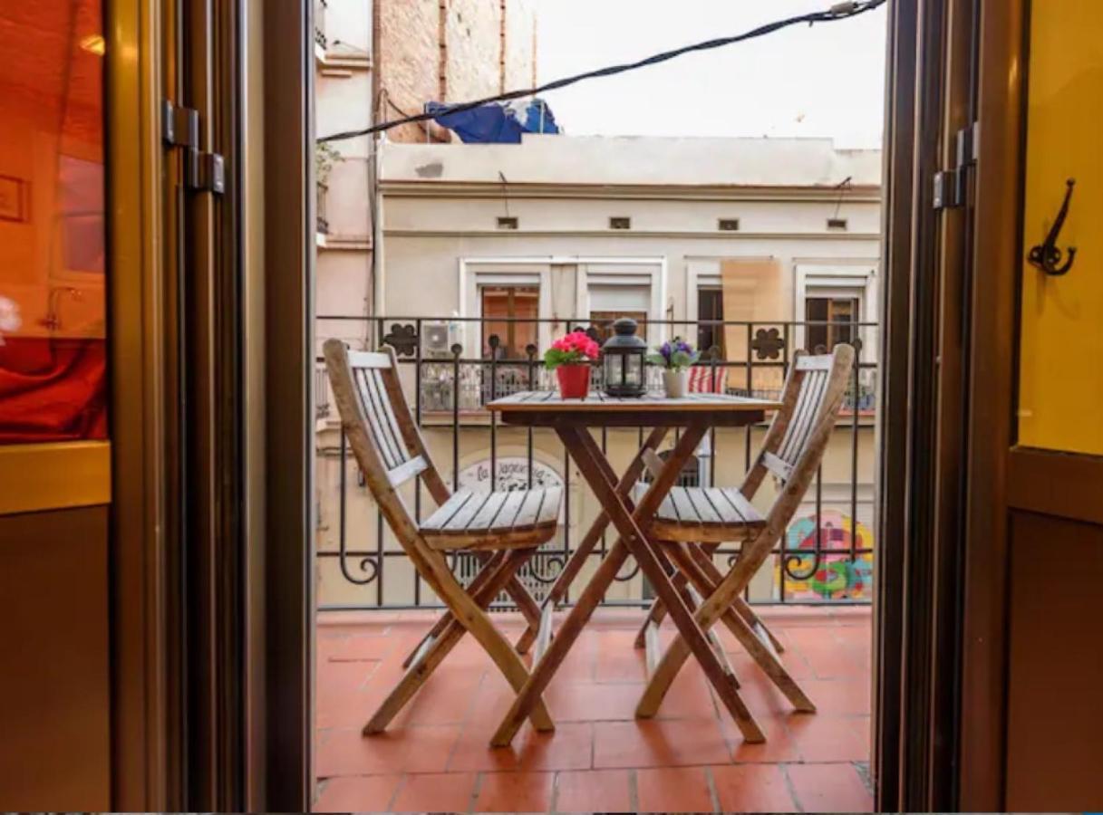 Ramblasrentals Cozy Renovated 2Br With Balcony Lift 20M Rambla - Parking - Wifi Barcelona Bagian luar foto