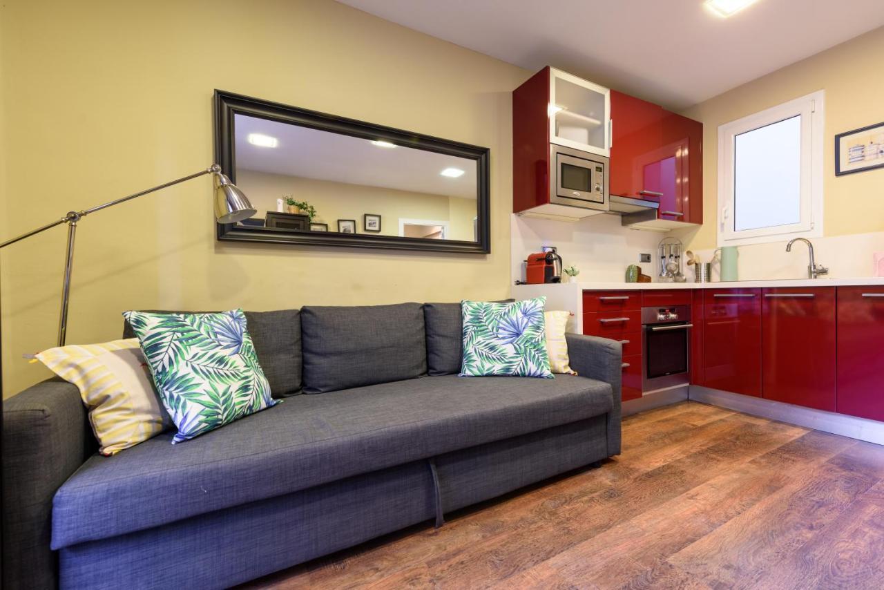 Ramblasrentals Cozy Renovated 2Br With Balcony Lift 20M Rambla - Parking - Wifi Barcelona Bagian luar foto